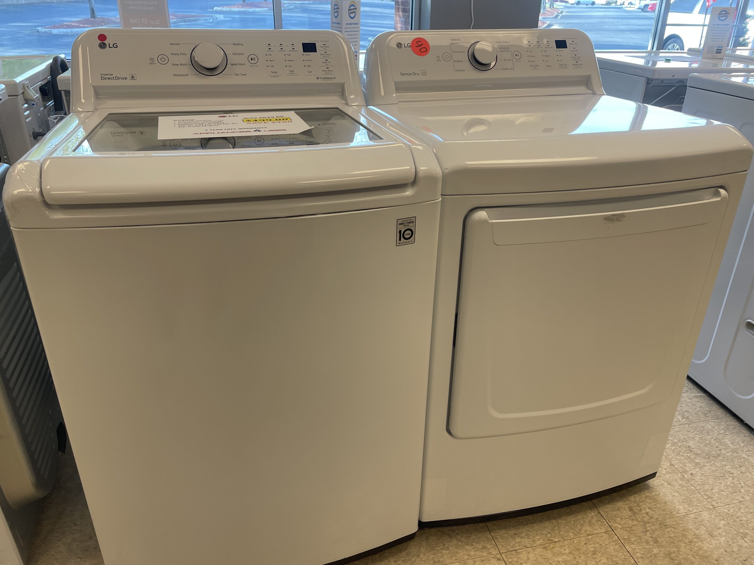 LG WT7005CW Top Loading Agitator Ultra-Large Washer