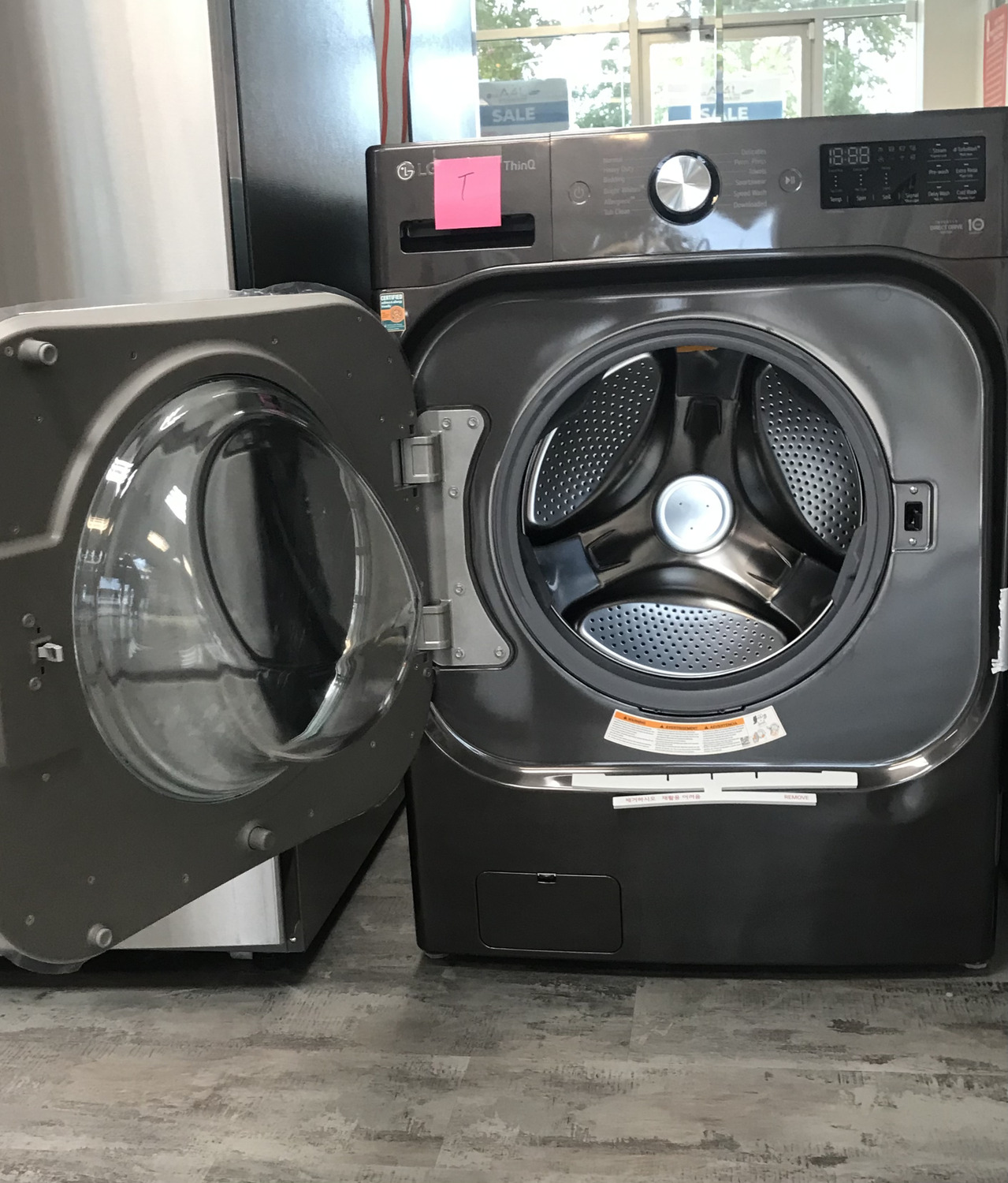 5.2 cu. ft. Mega Capacity Front Load Washer - WM8900HBA